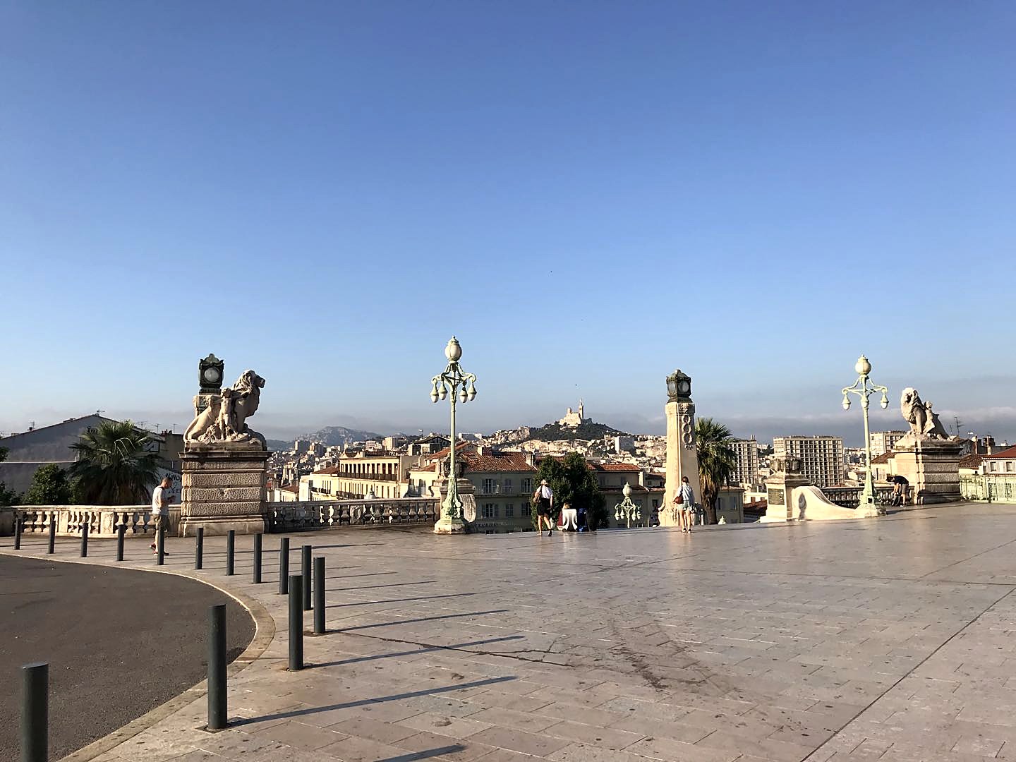 Vue réelle depuis l'esplanade de la gare Saint-Charles